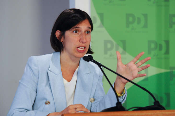 In piazza per la pace: Pd se ci sei batti un colpo