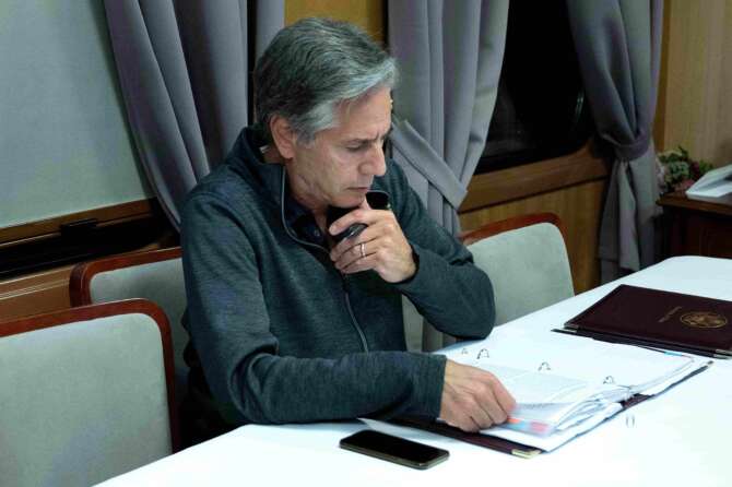 Perché Blinken è andato a Kiev