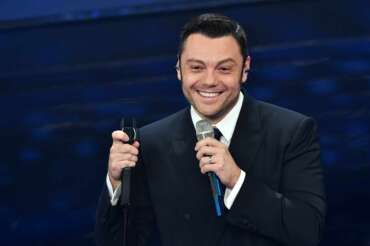 Tiziano Ferro divorzia perché non può portare i figli in Italia