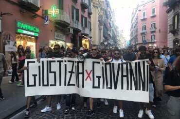 Funerali Giovanbattista Cutolo, Napoli piange il 24enne ucciso: “16enne arrestato pronto a chiedere scusa”