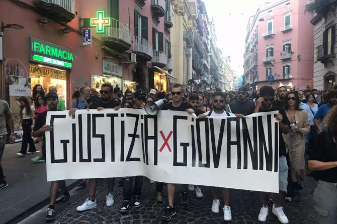 Funerali Giovanbattista Cutolo, Napoli piange il 24enne ucciso: “16enne arrestato pronto a chiedere scusa”
