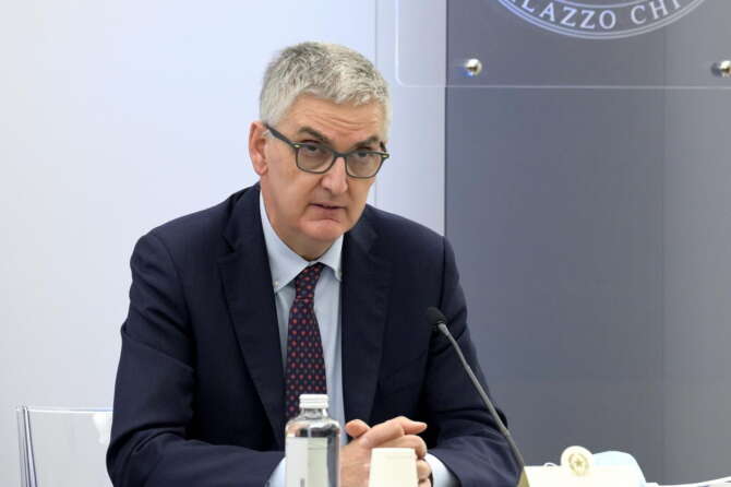 Rivoluzione all’Istituto superiore di sanità, via Brusaferro: alla guida arriva Bellantone, cugino del sottosegretario Fazzolari