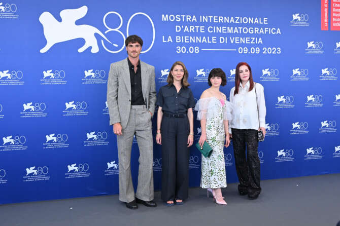 Chi è Priscilla Presley: “Elvis e io” di Sofia Coppola racconta la moglie della leggenda del rock and roll