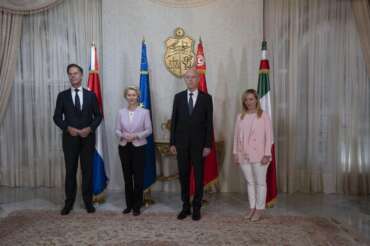Il fallimento di Meloni e von der Leyen sulla Tunisia: il dittatore Saied vieta l’ingresso nel Paese a una delegazione di parlamentari Ue