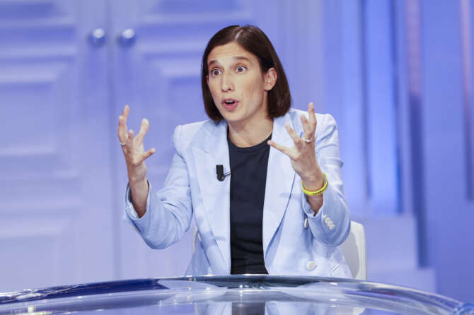 Salario minimo, Meloni fa ammuina e scatena l’ira di Schlein