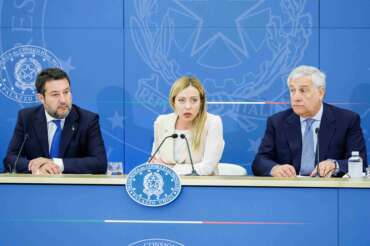 Perché la Meloni ha ritirato la norma sul prelievo sui conti correnti