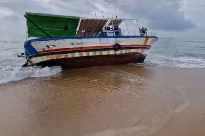 Strage di migranti a Selinunte, 5 morti recuperati in spiaggia: numerosi dispersi in mare