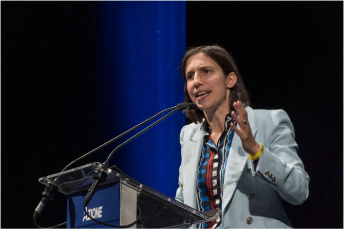 Elly Schlein nel mirino del nuovo libro di Vincenzo De Luca