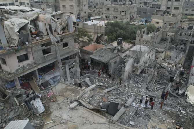 Guerra Israele-Hamas, colpiti 300 obiettivi nella Striscia in 24 ore: almeno 50 morti nei raid