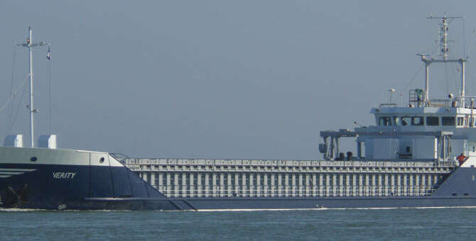 Scontro tra navi cargo nel Mar del Nord, un morto e diversi dispersi: affondata la Verity