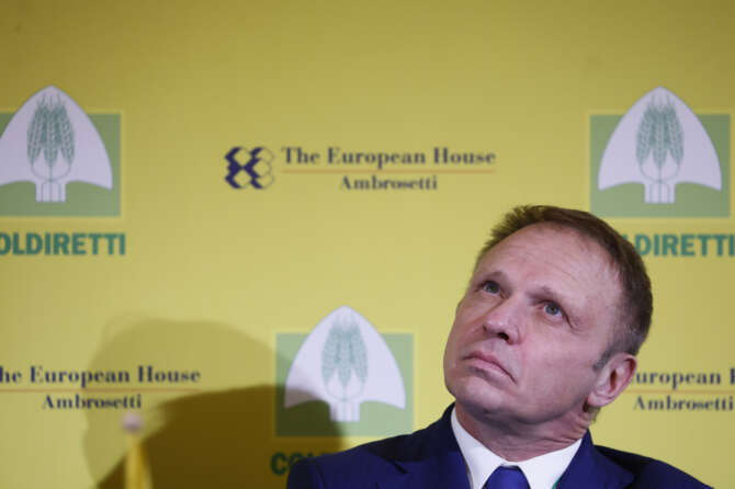 Foto Cecilia Fabiano/LaPresse 23 Novembre  2023 Roma, Italia – cronaca – Coldiretti : Forum internazionale dell’agricoltura e dell’alimentazione   Nella foto: Francesco Lollobrigida 
November  23 2023 Roma, Italy – News –  Coldiretti farmer organization : International Forum of agriculture and alimentation   In the photo: Francesco Lollobrigida