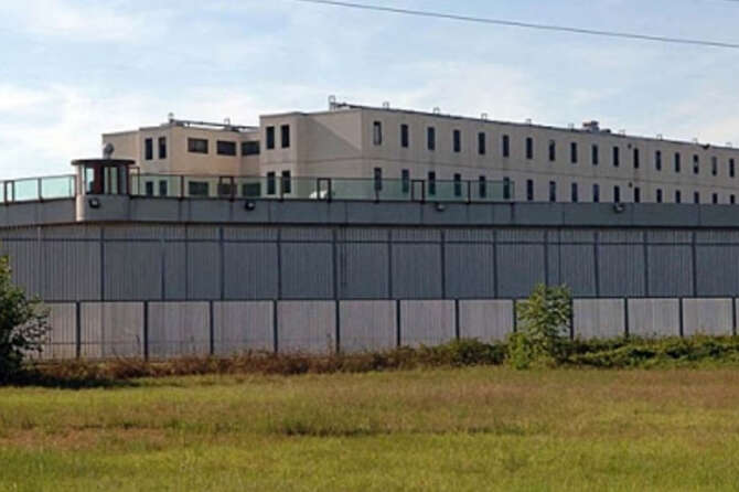 Suicidio nel carcere di Parma