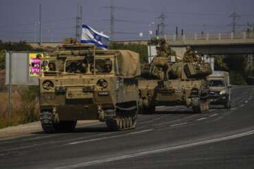 Israele verso l’assalto finale, accerchiata Gaza City: scontro tra Netanyahu e l’esercito sul carburante