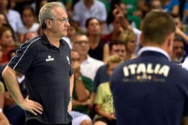Julio Velasco, chi è il ct della Nazionale di pallavolo femminile: il motivatore chiamato con l’obiettivo Olimpiadi