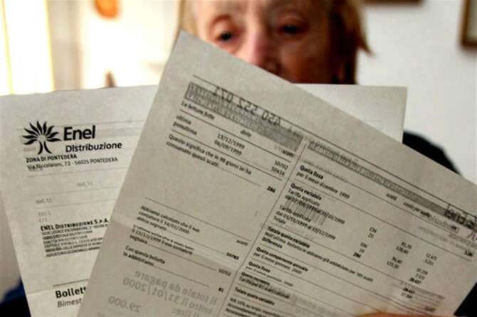 Mercato tutelato dell’energia, il ‘no’ alla proroga spacca la maggioranza Meloni: Pd all’attacco, per Salvini “errore”