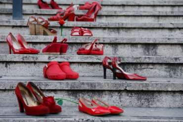 Foto Cecilia Fabiano /LaPresse 07– 9— 2023—Roma — Italia —Fiaccolata per Rossella Nappini infermiera del San Filippo Neri uccisa da un uomo nell’androne di casa — Nella Foto : la manifestazione al San Filippo Neri September 07, 2023 —Rome Italy — News —Torchlight procession for Rossella Nappini, nurse of San Filippo Neri hospital killed by a man in the entrance hall of her house — in the Photo : the demonstration at the hospital