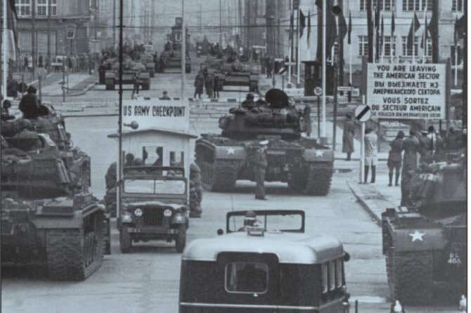 L’ultima provocazione di Mario Tronti: “Per salvare il mondo serve la Guerra Fredda”