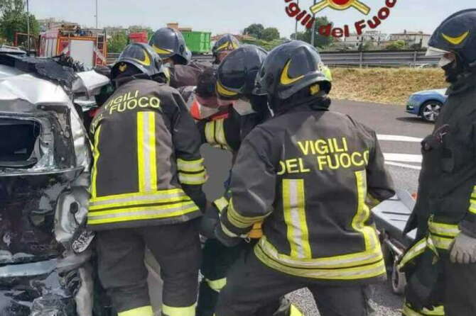 Roma: incidente mortale sul raccordo anulare