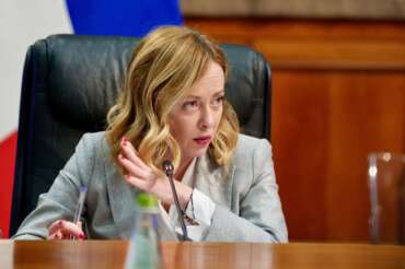 Manovra, via libera alla Camera: stretta sulle pensioni, taglio al cuneo fiscale e via uno scaglione Irpef