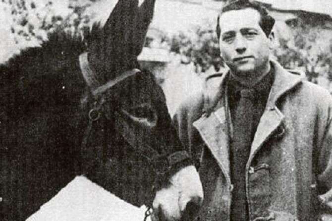 Rocco Scotellaro, chi era il sindaco poeta di Tricarico morto a soli 30 anni