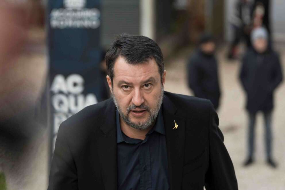 Cosa sono le gabbie salariali e perché sono inutili, Salvini torni a studiare…