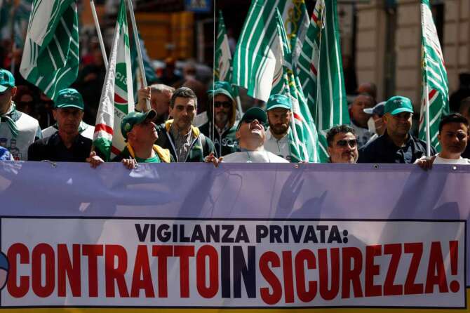 Salario minimo e paghe da fame, perché non basta la contrattazione