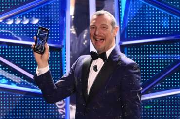 Foto Gian Mattia D’Alberto/LaPresse 09 Febbraio 2023 Sanremo, Italia – Spettacolo – Sanremo, 73mo Festival della canzone italiana – Terza serata Nella foto: Amadeus February 09, 2023 Sanremo, Italy – Entertainment – Sanremo, 73rd Italian Song Festival – Third evening. In the photo: Amadeus