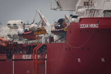 Ocean Viking sequestrata, la “canagliata” contro la nave Ong: accusata di aver “pensato” a un nuovo salvataggio