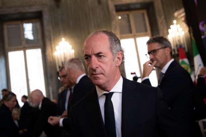 Foto Marco Alpozzi/LaPresse 2 Ottobre 2023 Torino, Italia – Politica – Sessione Plenaria di apertura del “2° Festival delle Regioni e Province Autonome” alla presenza del Presidente della Repubblica, Sergio Mattarella Nella foto: Luca Zaia, Presidente Regione del Veneto; October 2, 2023 Torino, Italy – Politic – Opening session of the “2nd Festival of Regions and Autonomous Provinces” in the presence of the President of the Republic, Sergio Mattarella In the photo: Luca Zaia, Presidente Regione del Veneto;