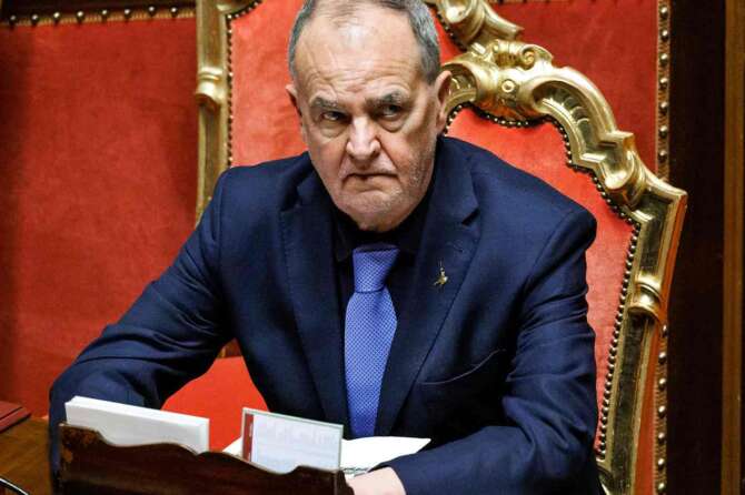 Autonomia differenziata, cosa prevede la riforma secessionista di Calderoli: FdI e Lega trovano l’intesa