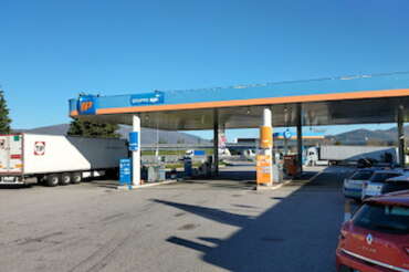 Aggredita e accoltellata nell’autogrilli Bisenzio, ex marito fermato per tentato omicidio