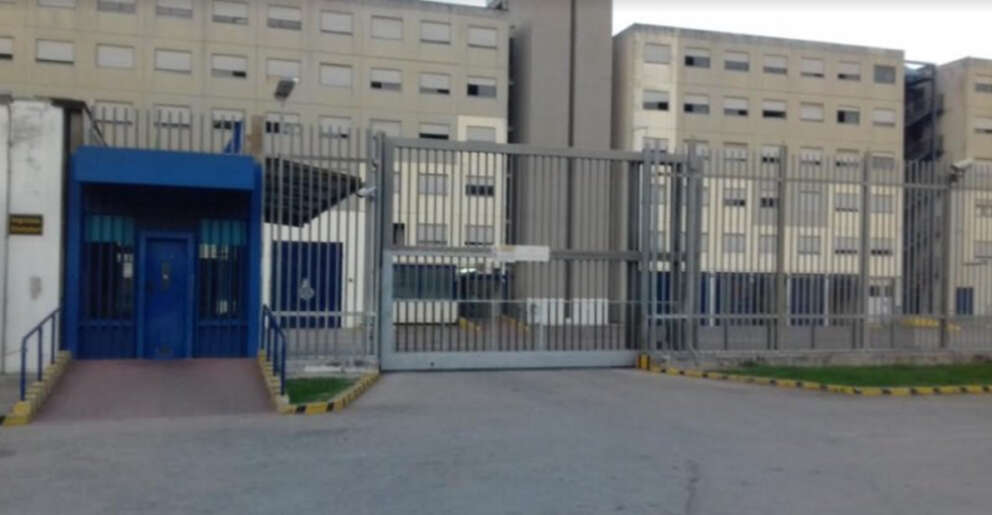 Carcere di Secondigliano: detenuti tra celle anguste e attività trattamentali