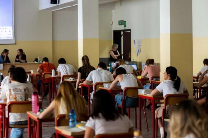 Maturità 2024, le materie e la date scelte per la seconda prova: greco al classico, matematica allo scientifico