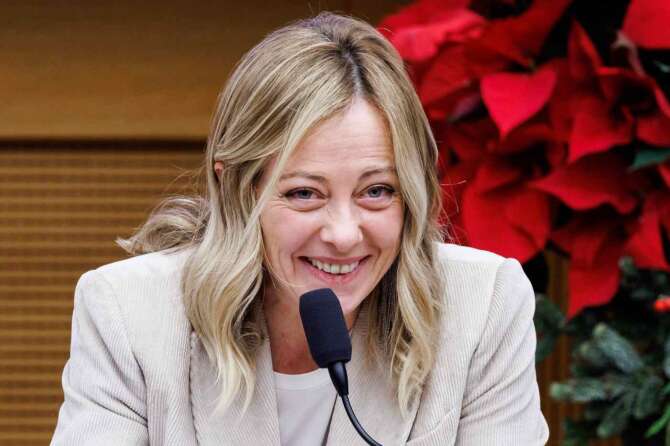 La conferenza stampa di Meloni: un mix di vittimismo, aria fritta e bugie