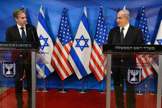 Anthony Blinken e Benjamin Netanyahu