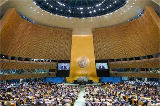 Parlamento mondiale, un’utopia inevitabile: perché una democrazia transnazionale è possibile e auspicabile