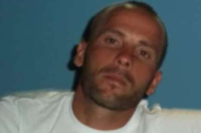 Autopsia Stefano Dal Corso, i primi rilievi smentiscono la diagnosi del decesso: “Nessuna rottura dell’osso del collo”