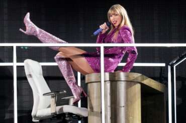 Taylor Swift e la teoria complotto sulla popstar “agente infiltrata” del Pentagono per conto della sinistra