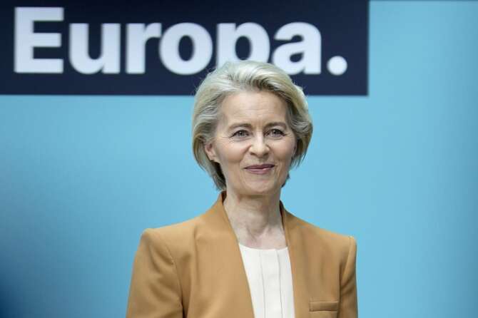 Von der Leyen punta all’industria militare in asse coi sovranisti, la sinistra la combatta con la pace