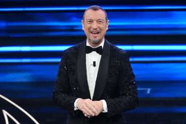 Foto Matteo Rasero/LaPresse 11 Febbraio 2023 Sanremo, Italia – Spettacolo – Sanremo, 73mo Festival della canzone italiana – Quinta serata. Serata Finale. Nella foto: Amadeus February 11, 2023 Sanremo, Italy – Entertainment – Sanremo, 73rd Italian Song Festival – Fifth evening. The Final. In the photo: Amadeus