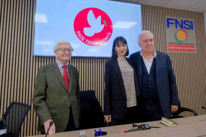 Elezioni Europee, a sinistra irrompono Santoro e La Valle