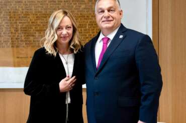 Orban entra nel gruppo di Meloni