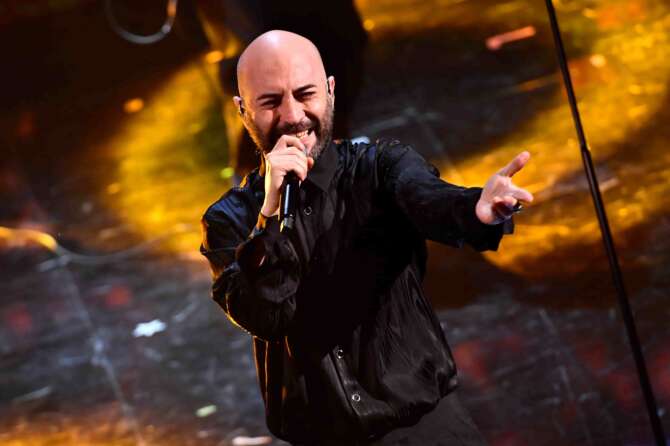 ‘Ricominciamo tutto’: il significato della canzone dei Negramaro a Sanremo