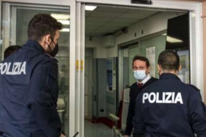 Bimbo di 5 anni frustato con i cavi elettrici a Catania