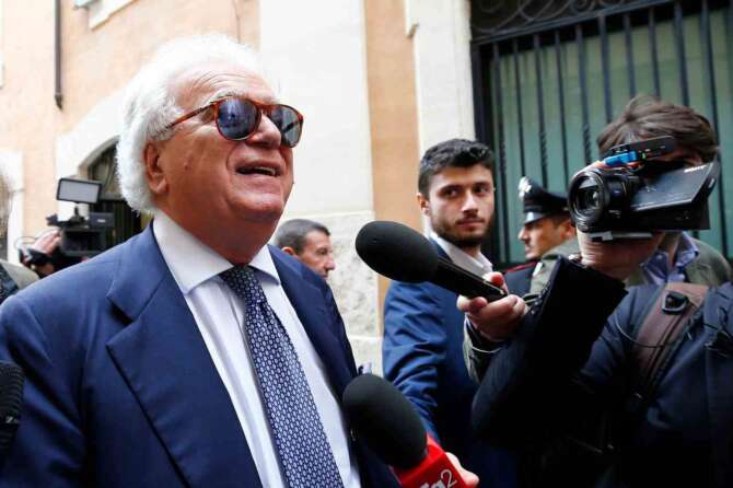 Perché Denis Verdini è stato sbattuto in carcere: rischia 8 anni in cella per una cena…