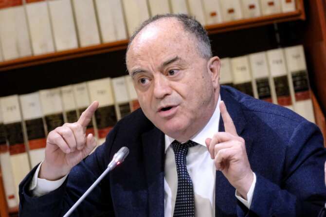 Psicotest per i magistrati, Gratteri e ANM gridano allo scandalo: “Ma siete matti?”