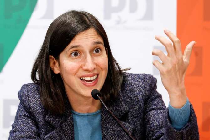 La segretaria del Partito Democratico Elly Schlein durante la presentazione del prossimo congresso del Partito socialista europeo, Roma, giovedì 29 febbraio 2024 (Foto Roberto Monaldo / LaPresse) Secretary of the Democratic Party Elly Schlein during the presentation of the next congress of the Party of European Socialists, Rome, thursday 29 February 2024 (Photo by Roberto Monaldo / LaPresse)