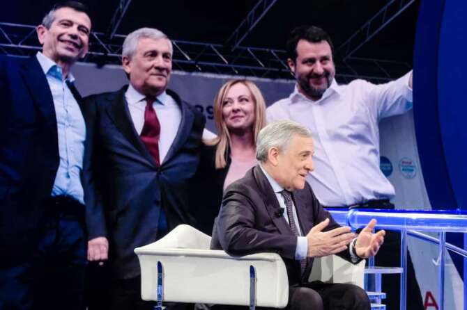 Antonio Tajani ministro degli esteri e vicepremier ospite di Bruno Vespa,(sullo schermo Murizio Lupi , Giorgia Meloni, Matteo Salvini) nella trasmissione Porta a Porta, Rai Uno, a Roma, Giovedì 28 Marzo 2024 (foto Mauro Scrobogna / LaPresse) Antonio Tajani minister of foreign affairs and Deputy Prime Minister guest of Bruno Vespa ( on the screen Murizio Lupi , Giorgia Meloni, Matteo Salvini) in the program Porta a Porta, Rai Uno, in Rome, Thursday, March 28 2024. (Photo by Mauro Scrobogna / LaPresse)