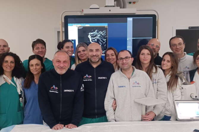 Mamma incinta e bimbo salvati da un ictus a Napoli all’Ospedale del Mare