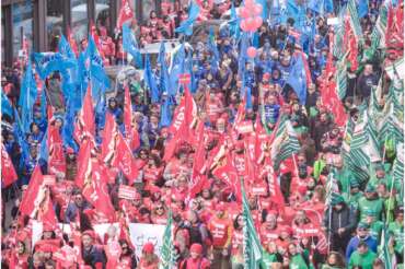 Salario minimo e rinnovi contro il lavoro povero